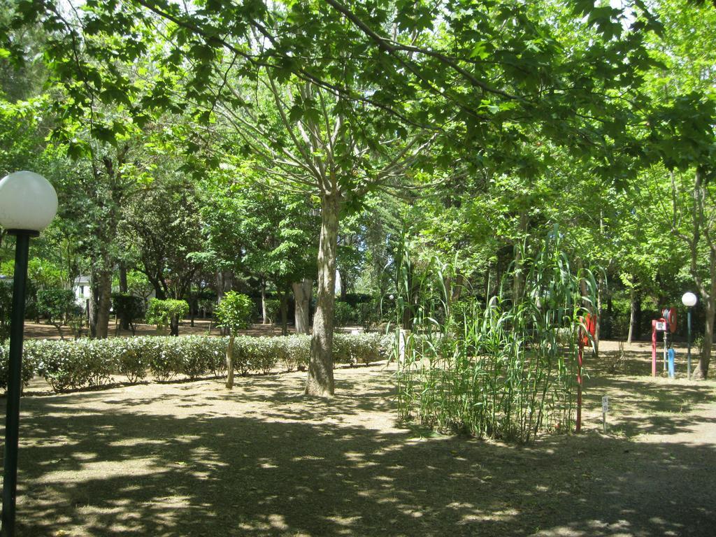 Camping Le Rebau Montblanc Екстер'єр фото