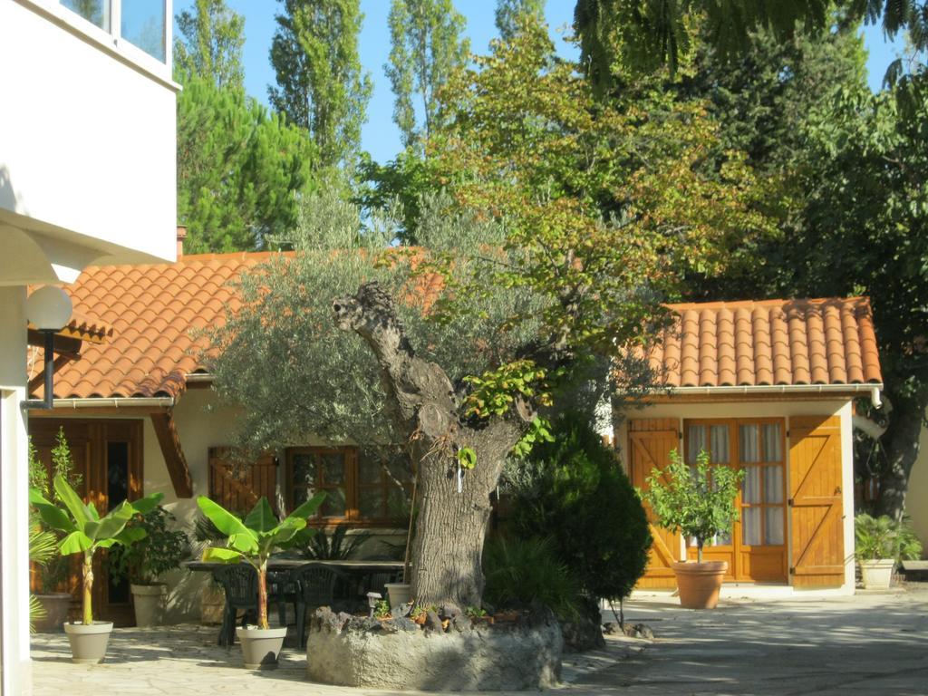 Camping Le Rebau Montblanc Екстер'єр фото