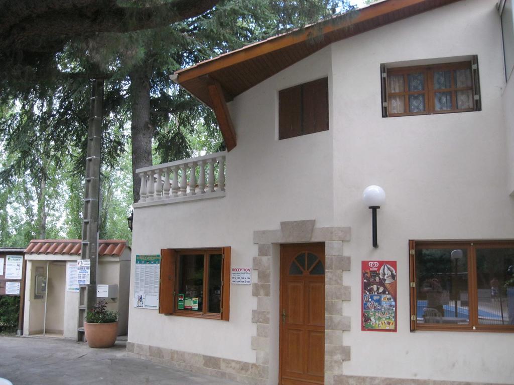 Camping Le Rebau Montblanc Екстер'єр фото